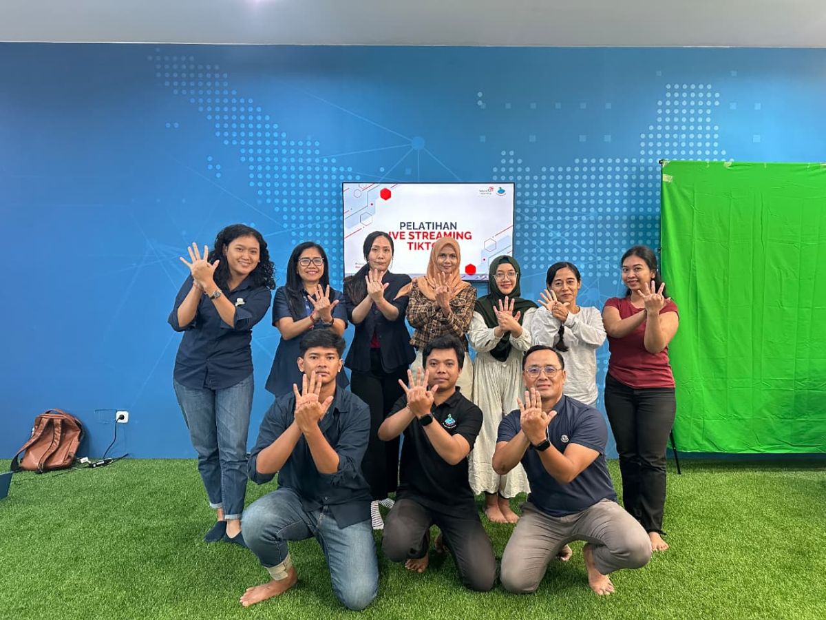 Empowering Local Talent: PT. CABE Melek Literasi and Telkom Bali Launch TikTok Live Training